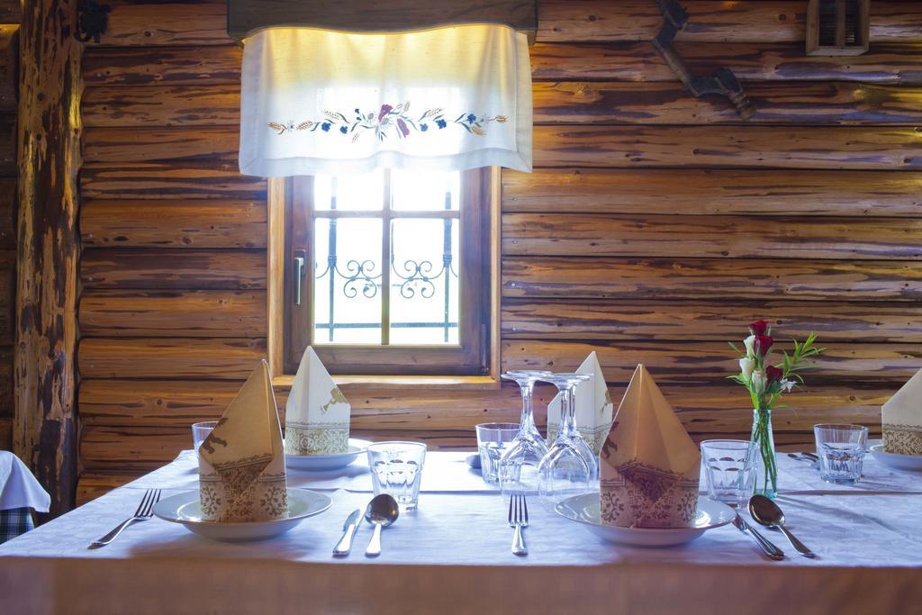 Guesthouse Pri Zalogarju Zelezniki Eksteriør billede